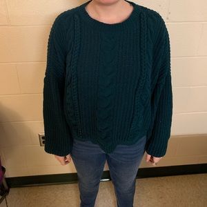Green baggy sweater! Perfect gift for the holidays